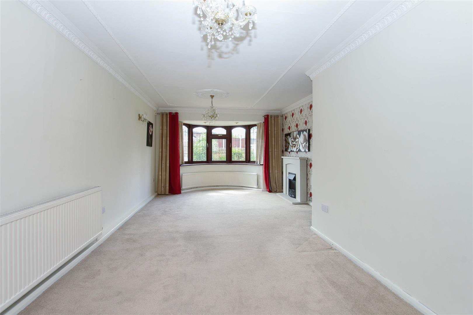 Beehive Chase, Hook End. Keith Ashton